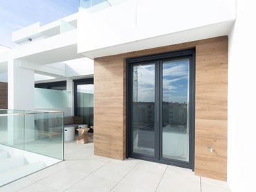 Apartamento con piscina en venta en Las Marinas / Les Marines