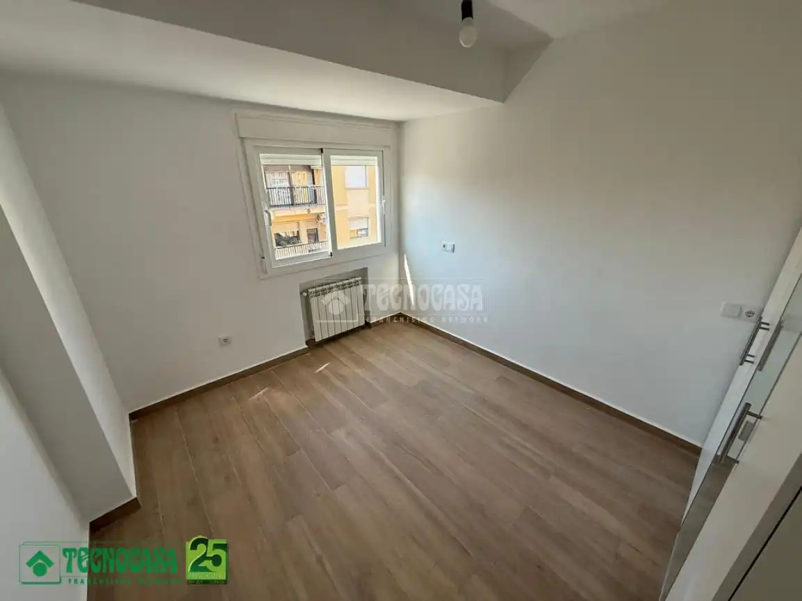 Bedroom of Flat for sale in Ciudad Real  with Air Conditioner, Heating and Terrace