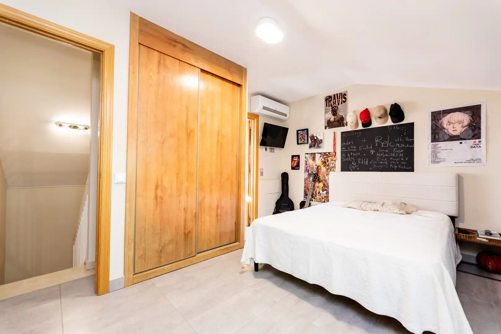 Habitación de Casa adosada en venta en Colmenarejo con Aire acondicionado, Calefacción y Terraza