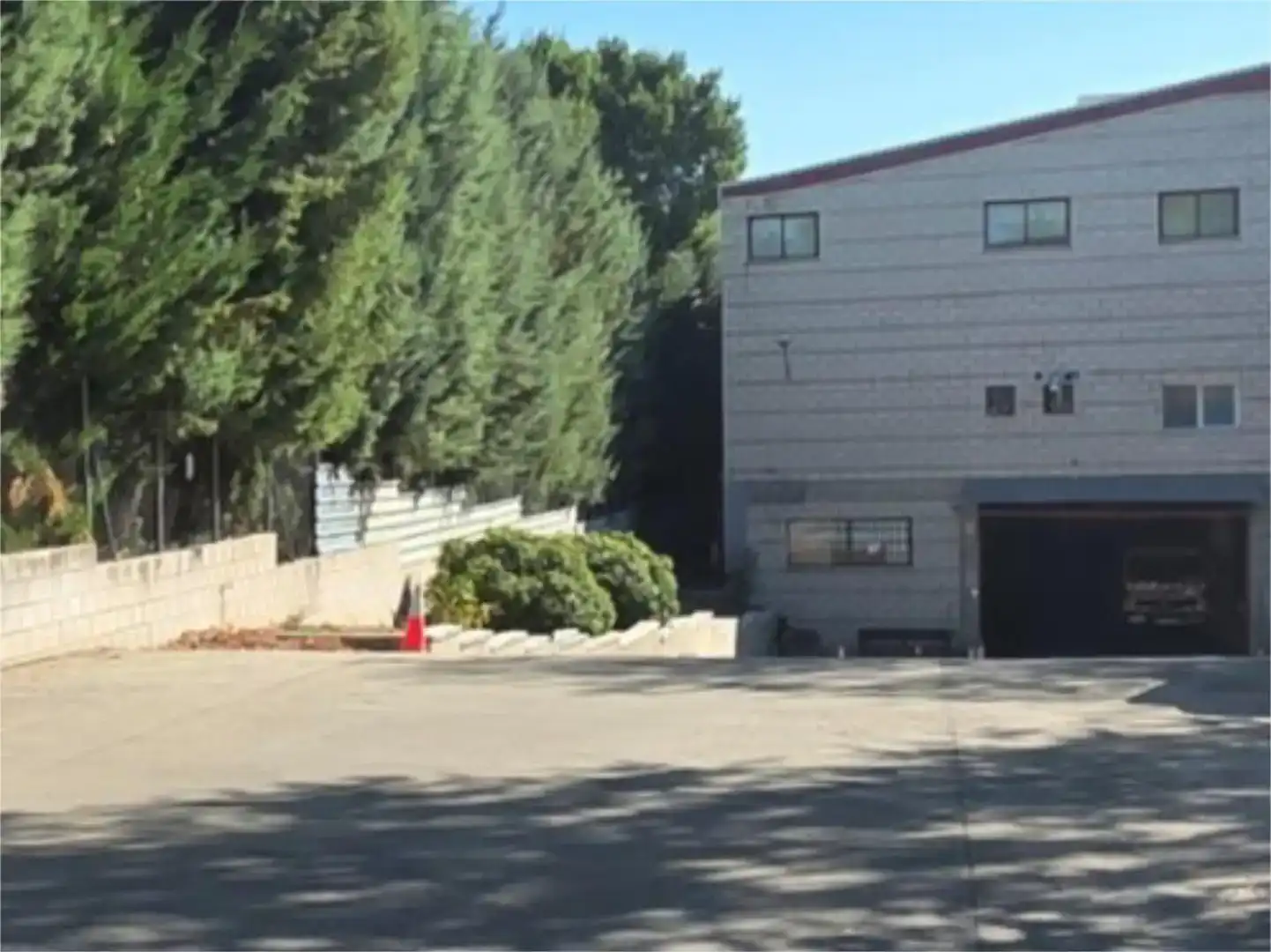 Exterior view of Industrial buildings for sale in Navalcarnero