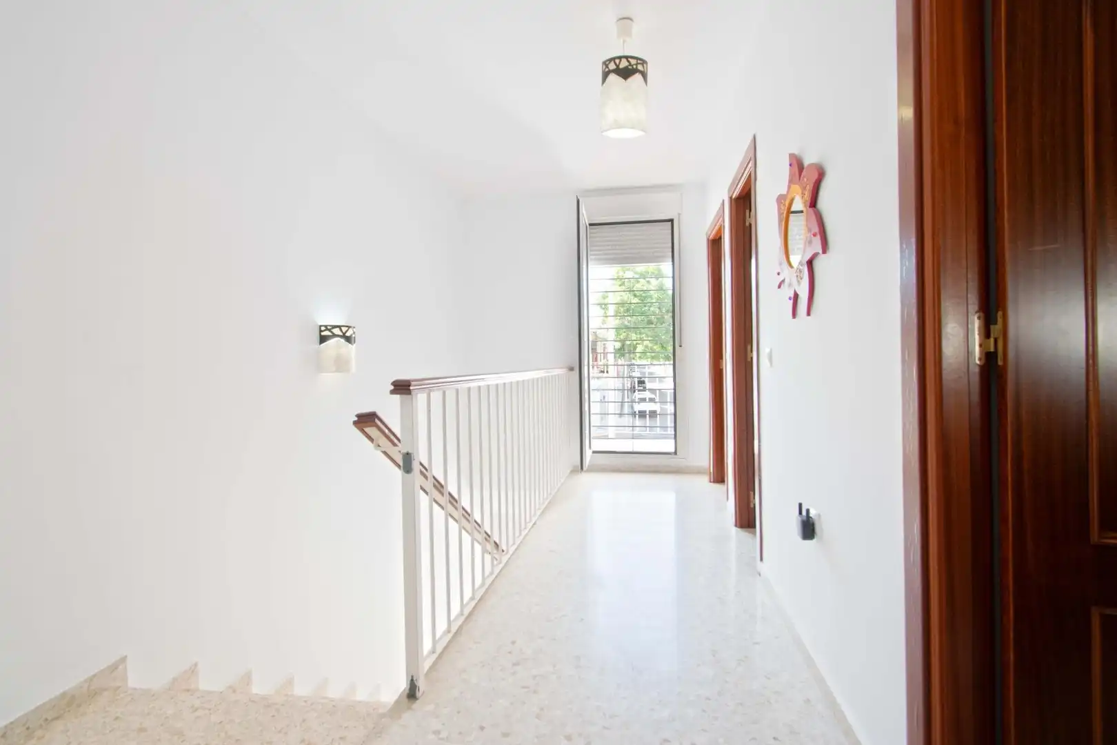 Einfamilien-Reihenhaus zum Verkauf in Bormujos mit Klimaanlage und Terrasse