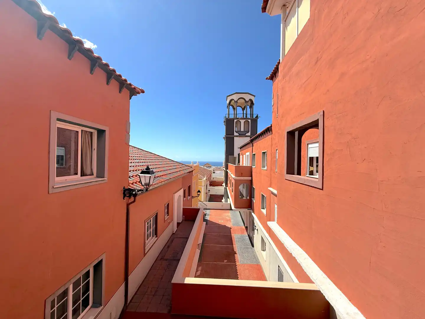 Vista exterior de Piso en venta en San Miguel de Abona con Terraza, Trastero y Amueblado