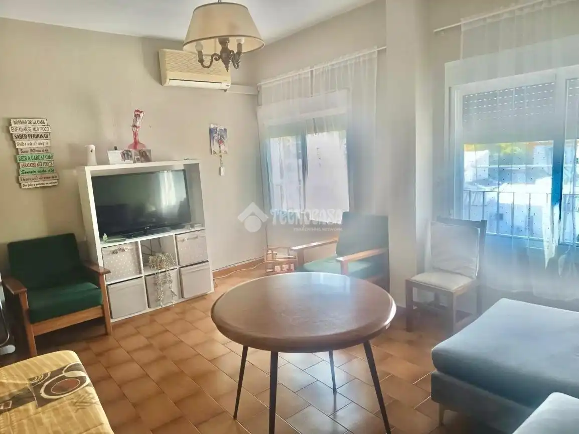 Flat to rent in Bellavista - La Palmera
