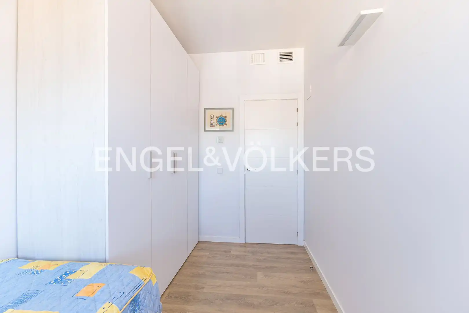 Bedroom of Flat for sale in L'Hospitalet de Llobregat  with Air Conditioner, Heating and Parquet flooring