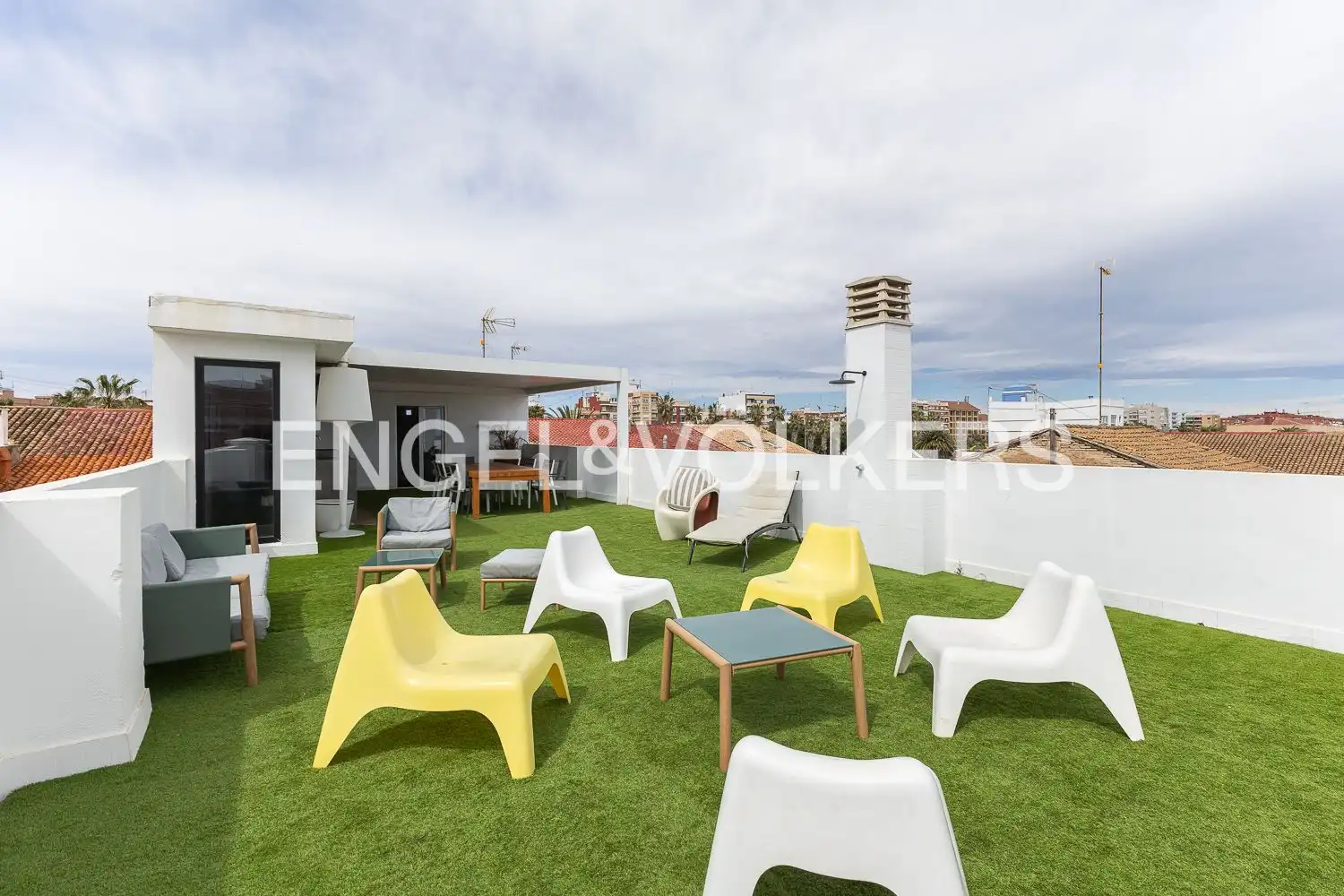 Terrace of Houses for sale in  Valencia Capital  with Air Conditioner, Heating and Terrace