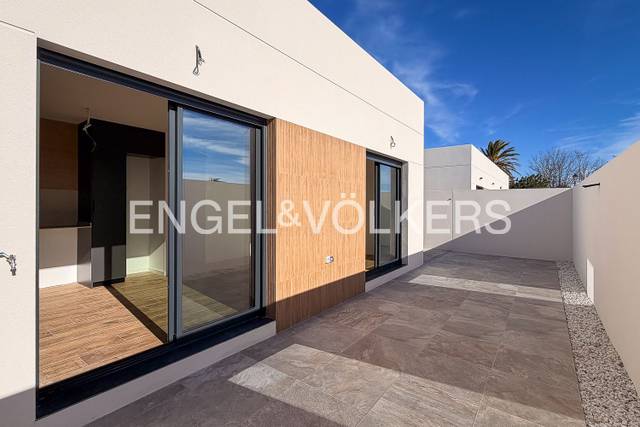 Casa-chalet en Alquiler en Serra