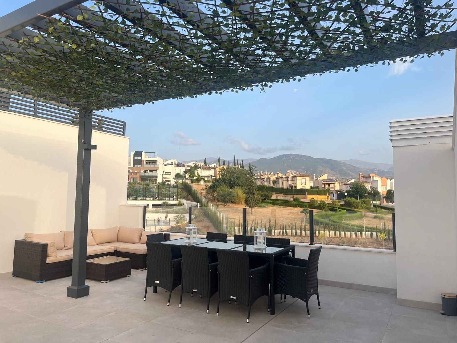 Terrassa de Àtic de lloguer en Huétor Vega amb Aire condicionat, Calefacció i Terrassa