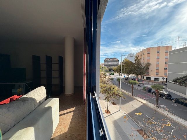 Exterior view of Flat to rent in Castellón de la Plana / Castelló de la Plana  with Air Conditioner, Heating and Furnished