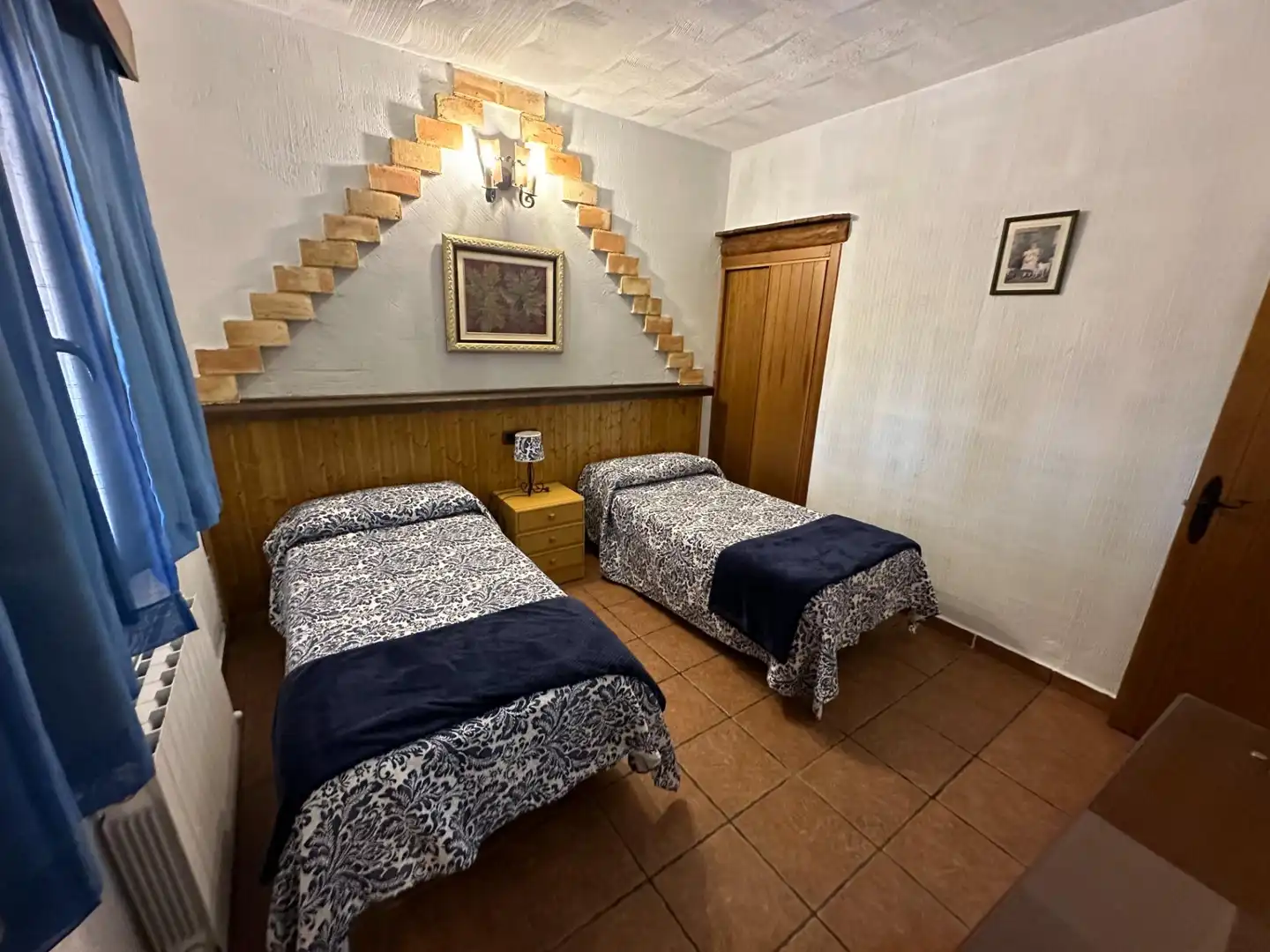 Bedroom of Houses for sale in Villar de Olalla  with Air Conditioner, Heating and Private garden