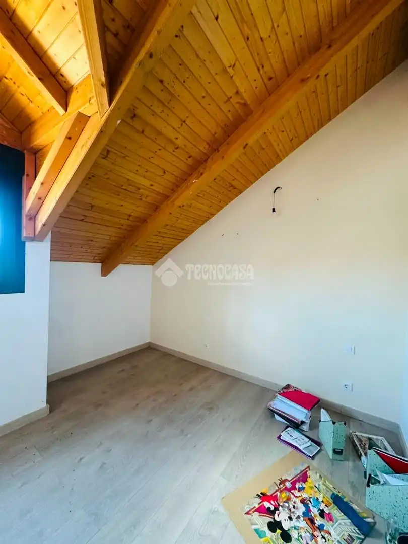 Casa aparellada en venda a Escalona, imagen 15