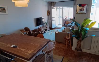 Sala d'estar de Pis en venda en Getxo  amb Calefacció, Parquet i Terrassa