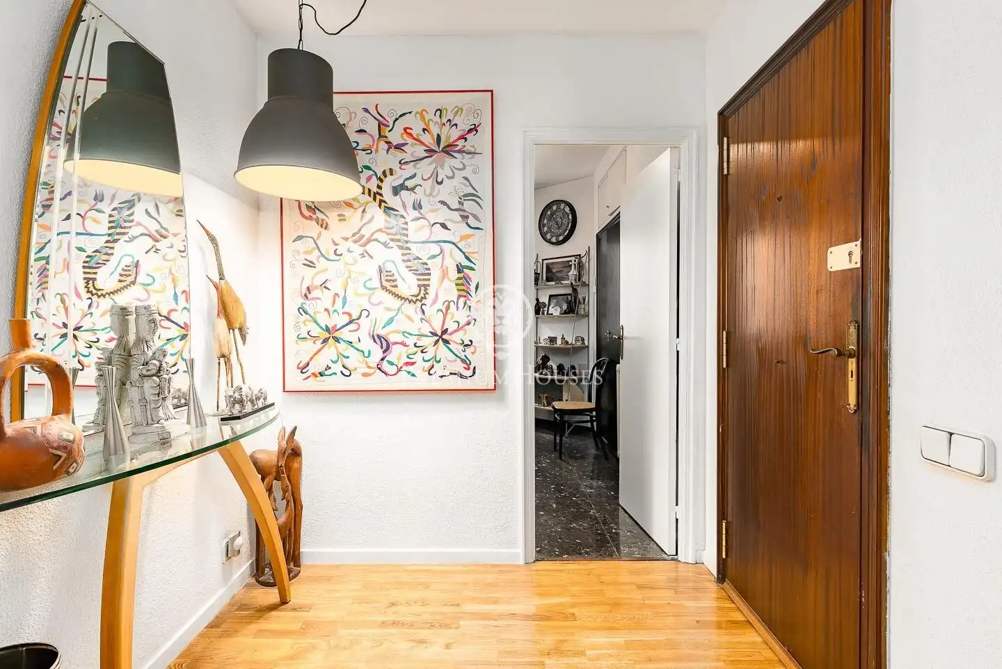 Piso en venta en Barcelona con Calefacción, Terraza y Balcón