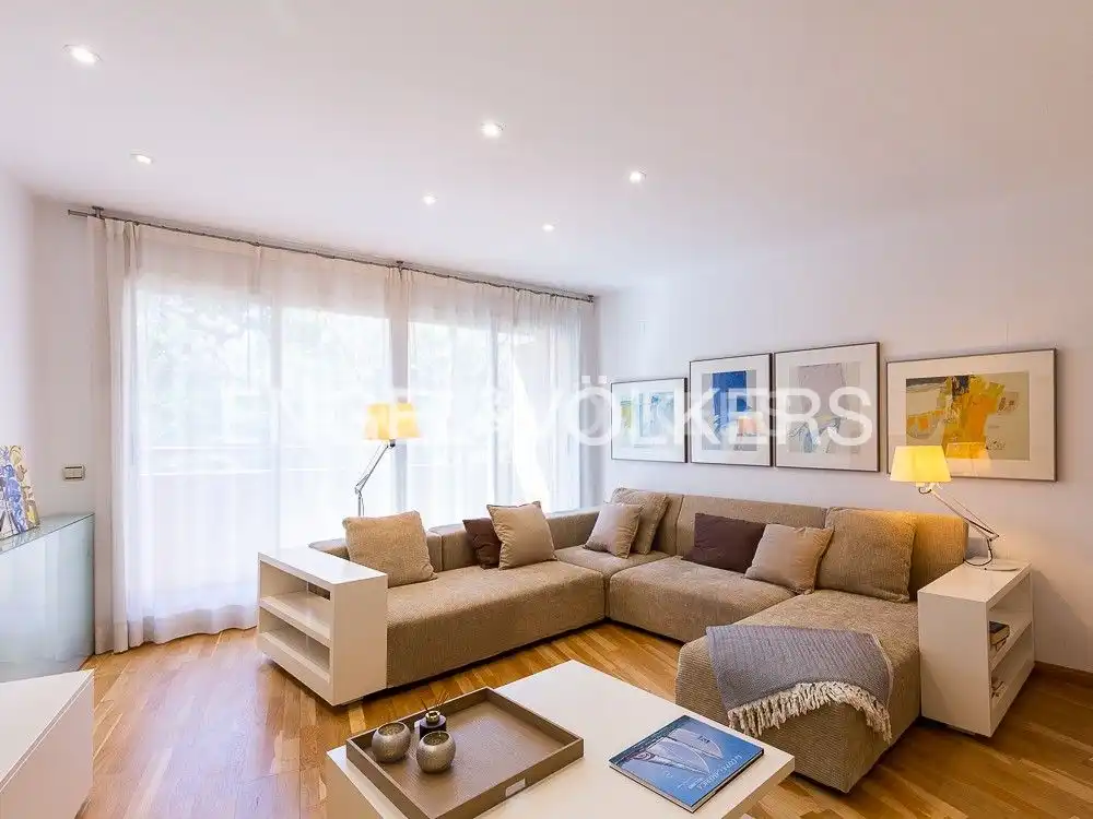 Sala d'estar de Pis de lloguer en Valencia amb Aire condicionat, Calefacció i Parquet