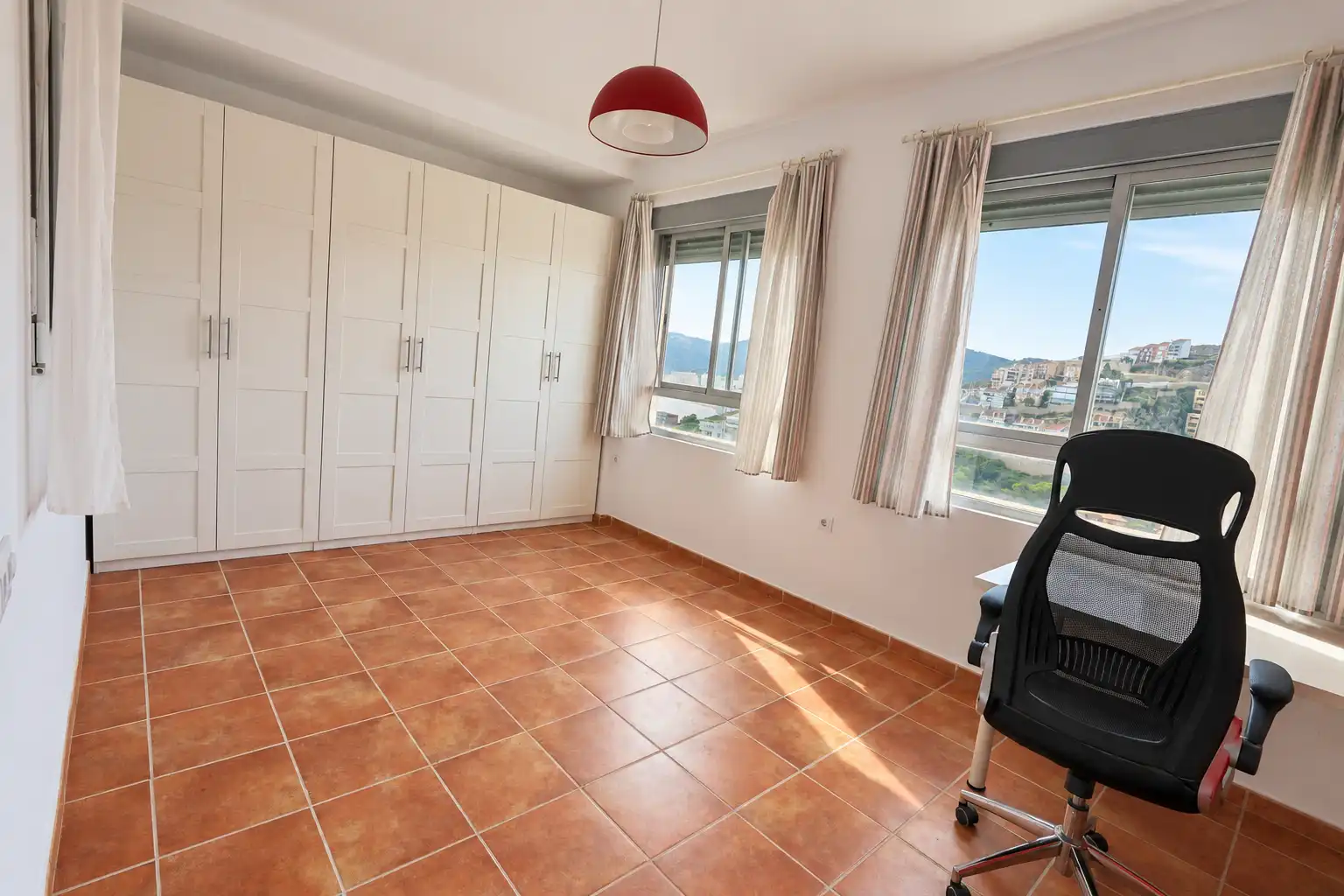 Chalet con terraza en venta en Calle de la Serra Mariola, imagen 45