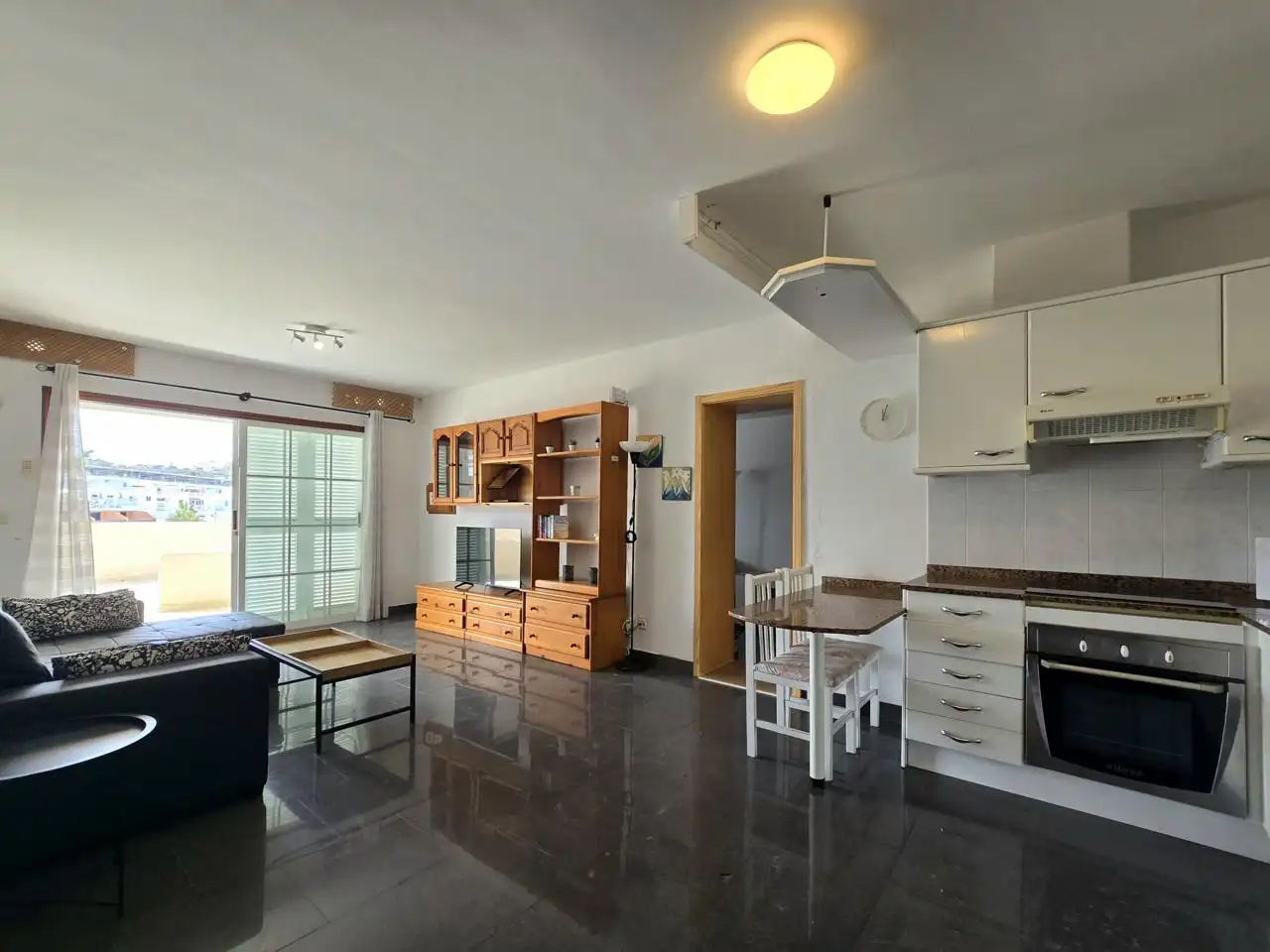 Vista exterior de Apartament en venda en Mogán amb Terrassa, Moblat i Balcó