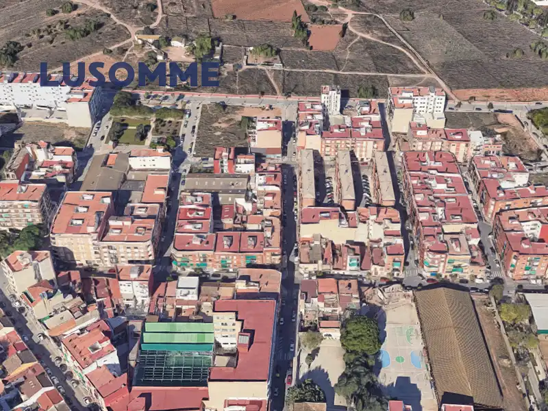 Wohnbaugrundstück zum Verkauf in Carrer de Madrid, imagen 6