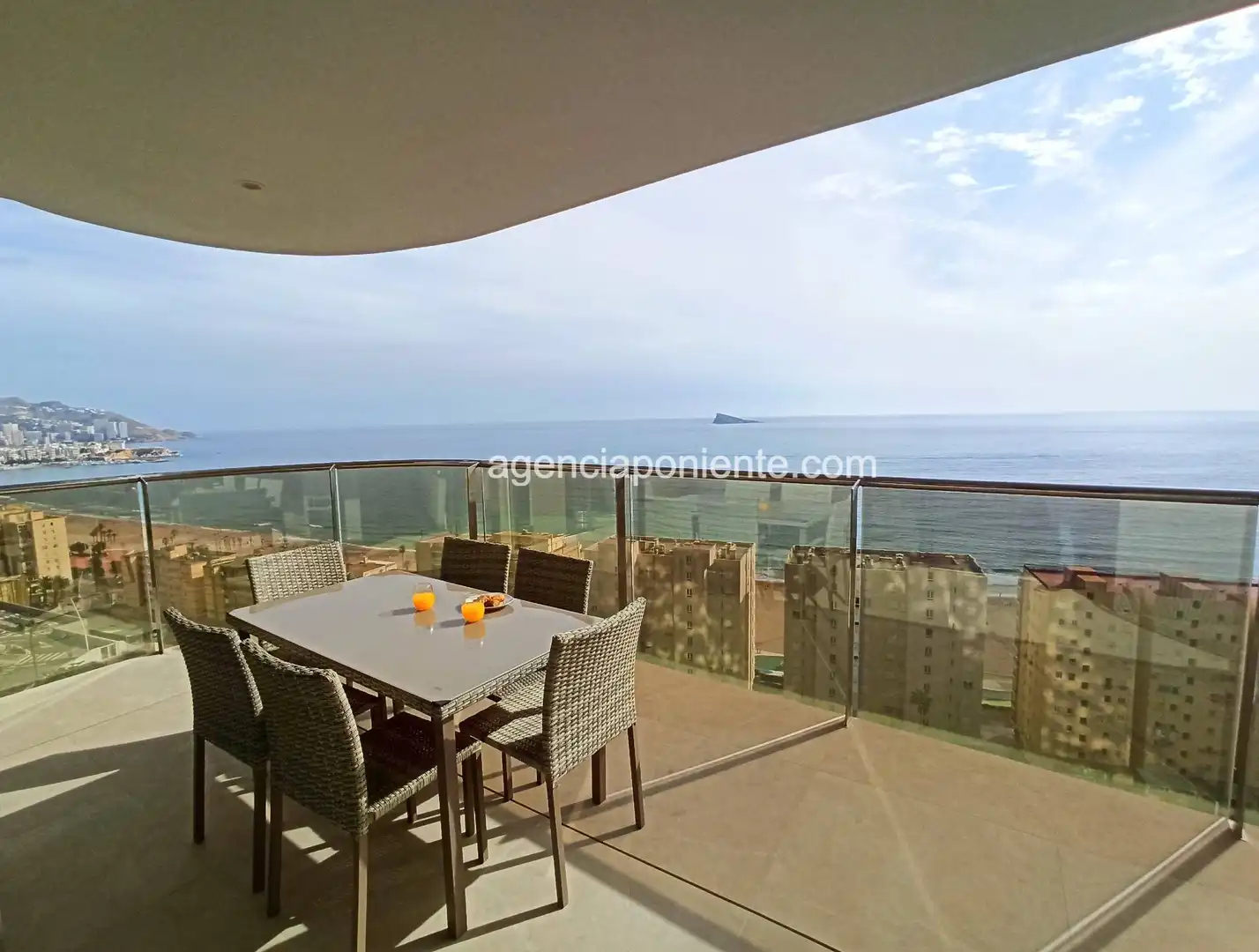 Terrace of Flat for rent in Benidorm  with Air Conditioner, Terrace and Furnished