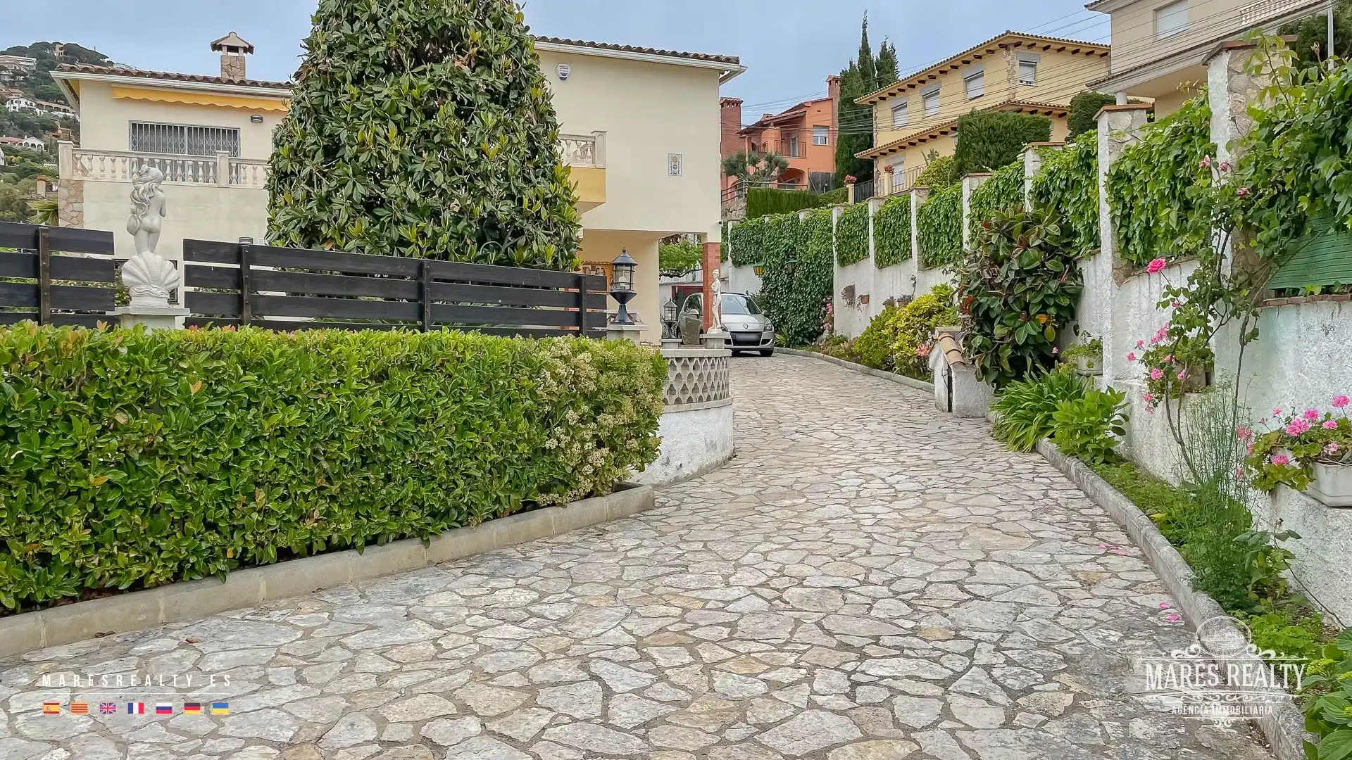 Vista exterior de Casa o xalet en venda en Lloret de Mar amb Calefacció, Jardí privat i Terrassa