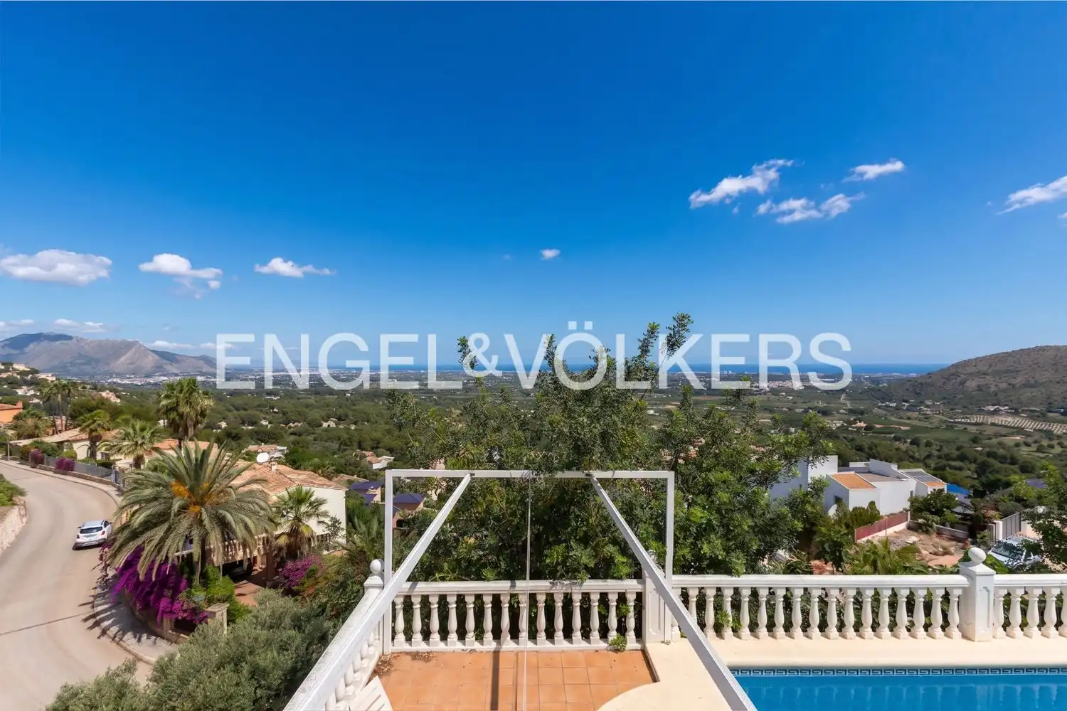 Vista exterior de Casa o xalet en venda en Pedreguer amb Aire condicionat, Calefacció i Jardí privat