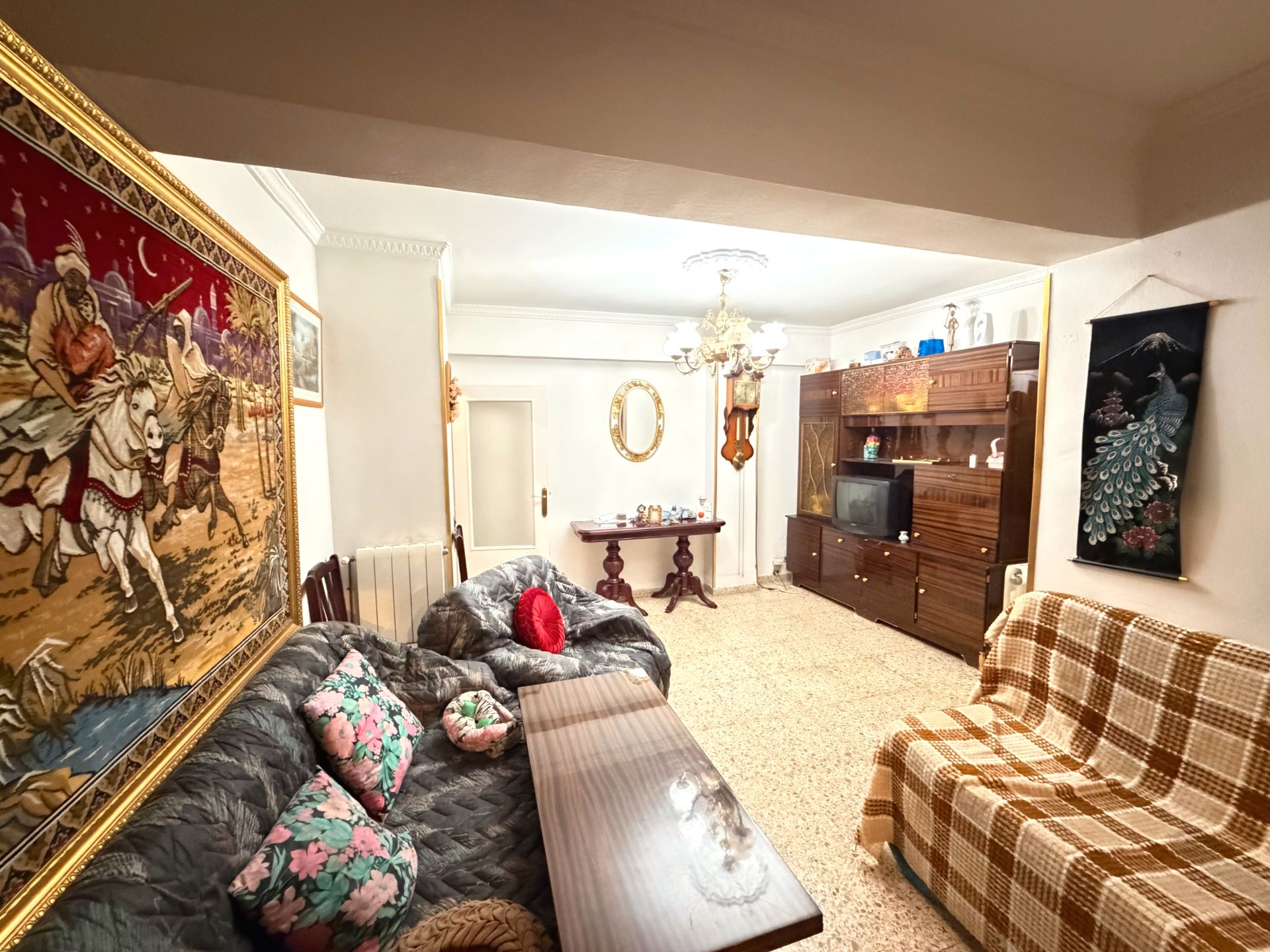 Living room of Flat for sale in  Madrid Capital