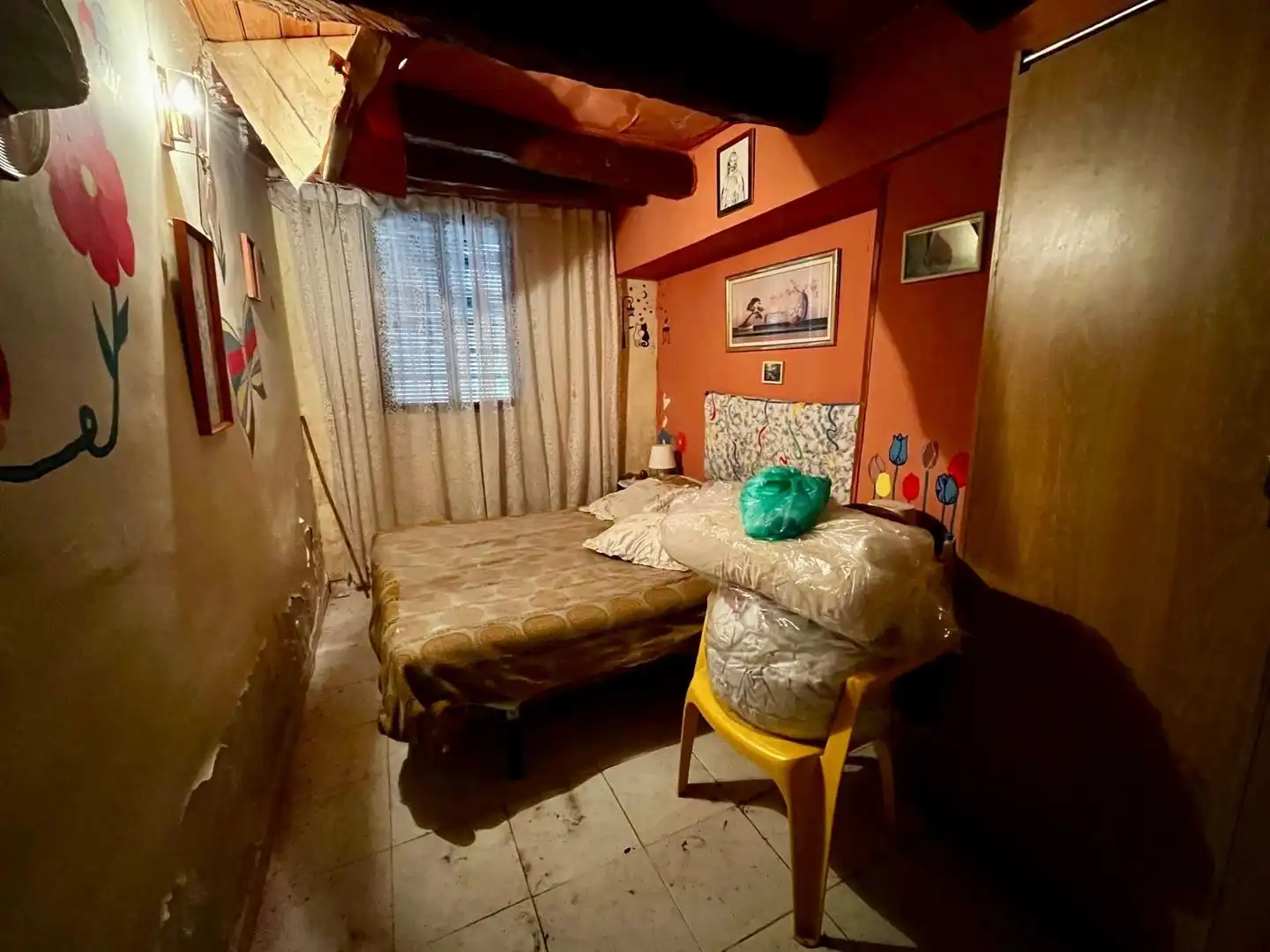 Habitación de Casa adosada en venta en Pinilla del Valle con Calefacción, Jardín privado y Trastero