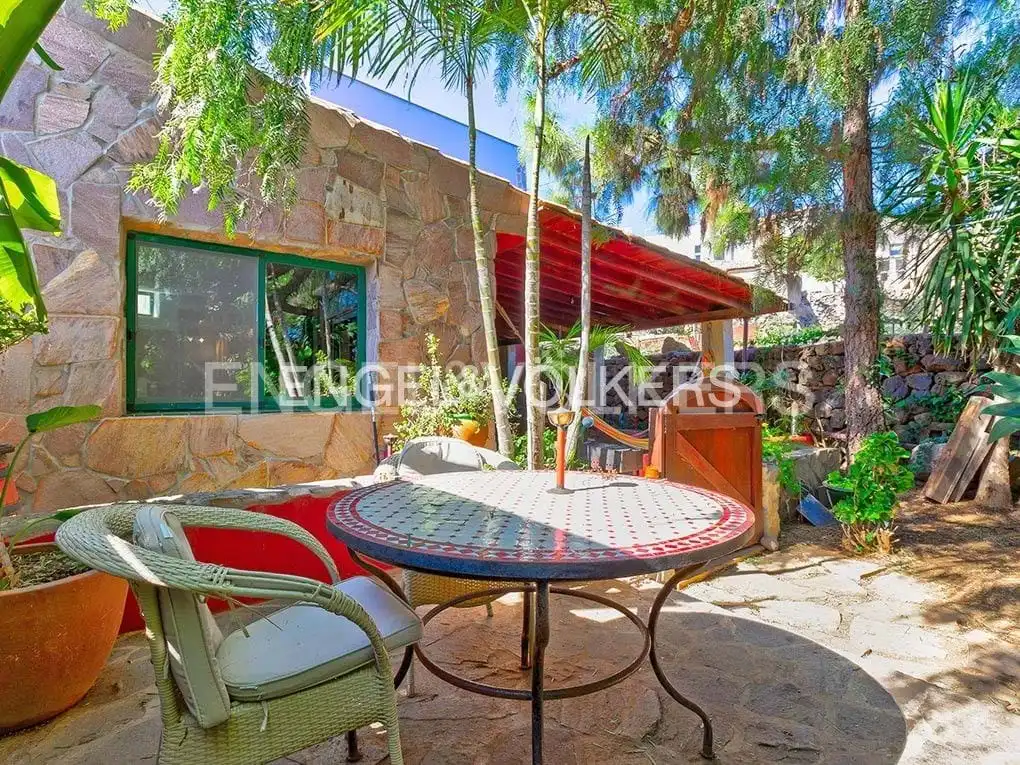 Houses for sale in Charco del Pino