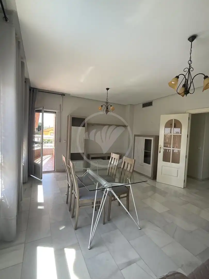 Esszimmer von Wohnung zur Miete in Linares mit Klimaanlage, Terrasse und Möbliert