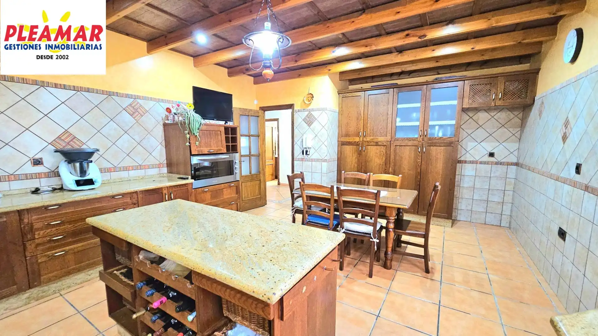 Cocina de Finca rústica en venta en Chipiona