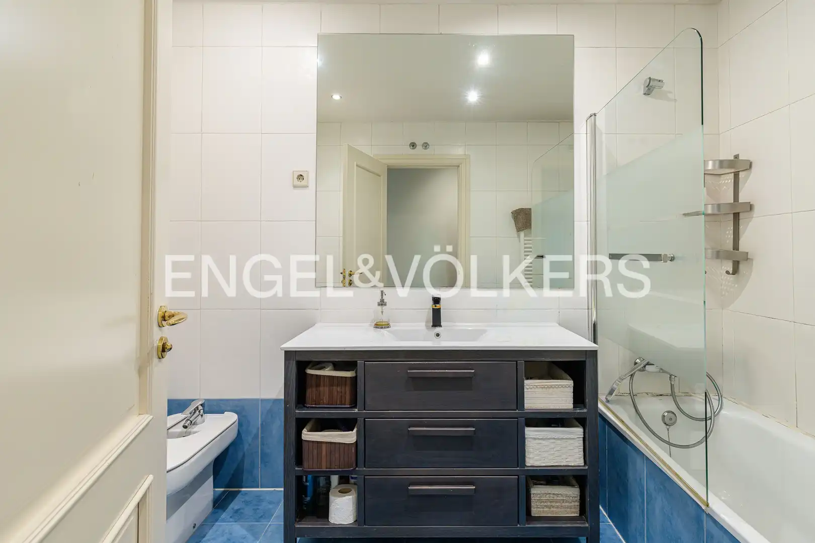 Baño de Casa o chalet en venta en Madrid con Aire acondicionado, Calefacción y Jardín privado