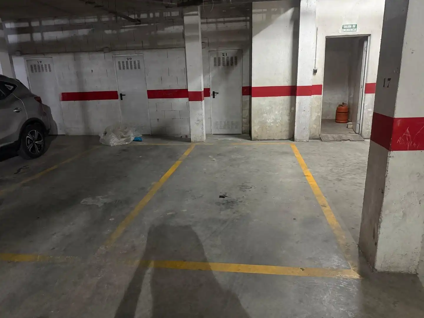 Parking de Planta baja en venta en Utrera con Aire acondicionado, Calefacción y Trastero