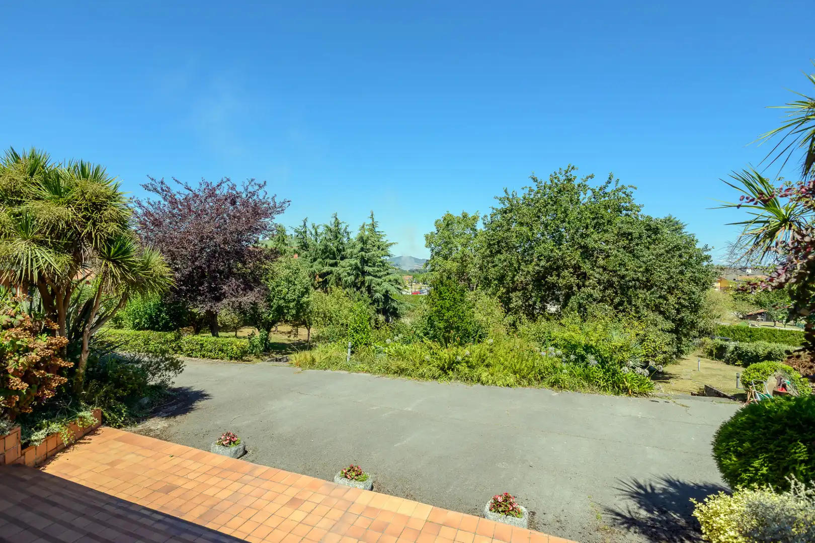 Jardín de Casa o chalet en venta en Oviedo  con Calefacción, Jardín privado y Parquet