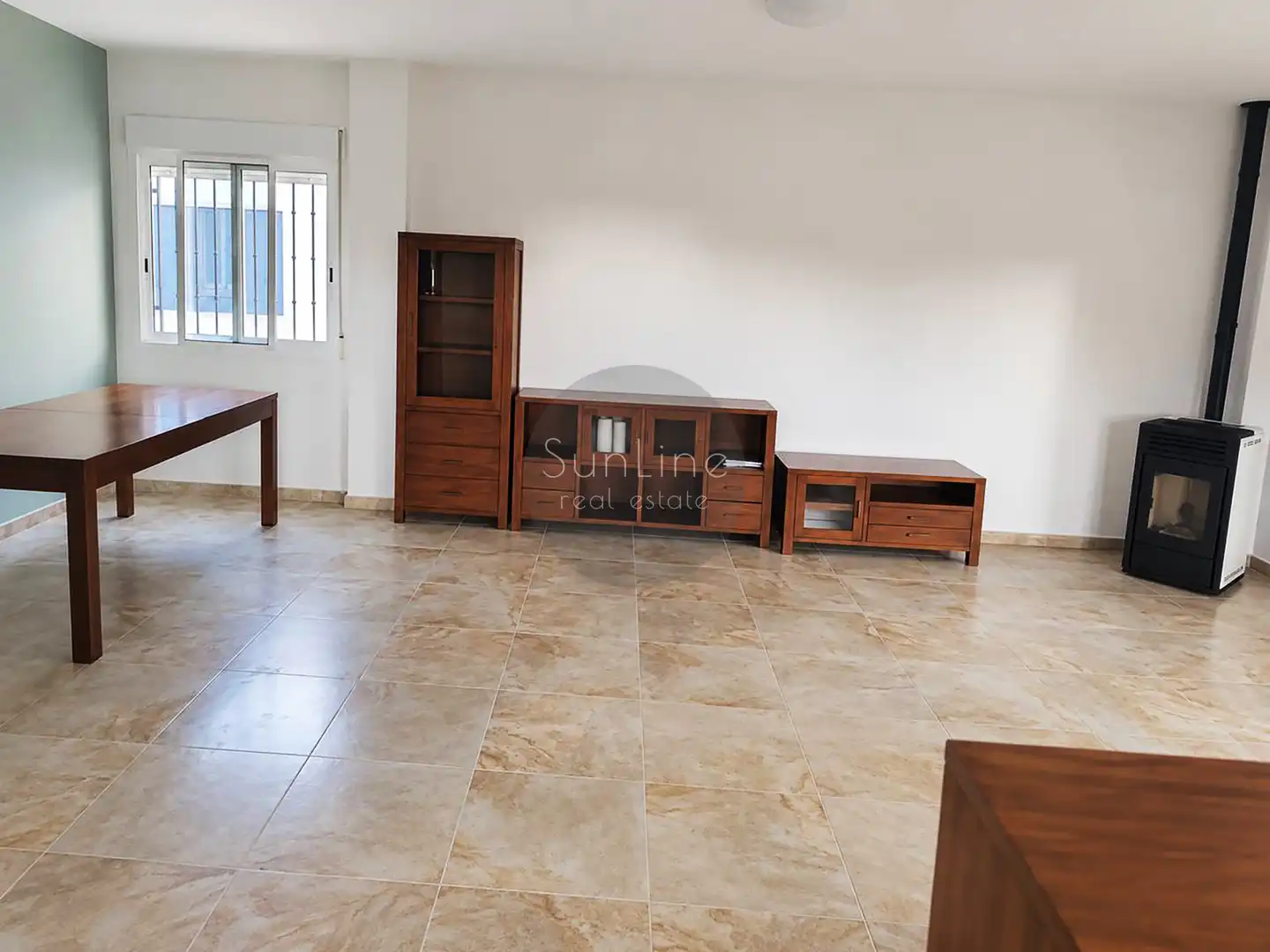 Sala d'estar de Casa o xalet de lloguer en Picassent amb Aire condicionat, Jardí privat i Terrassa