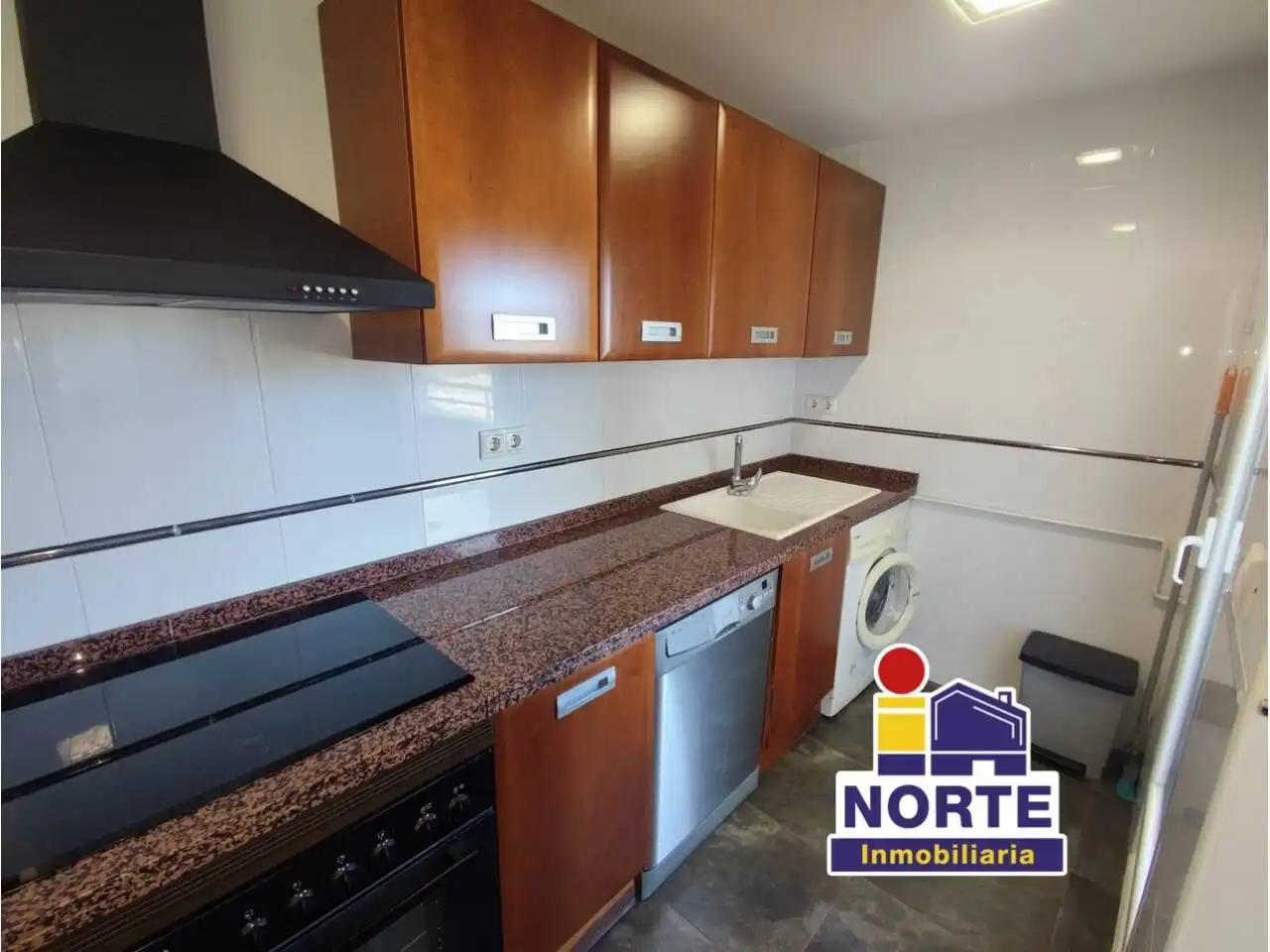 Appartamento con balcone in affitto a Zona Nord, imagen 3