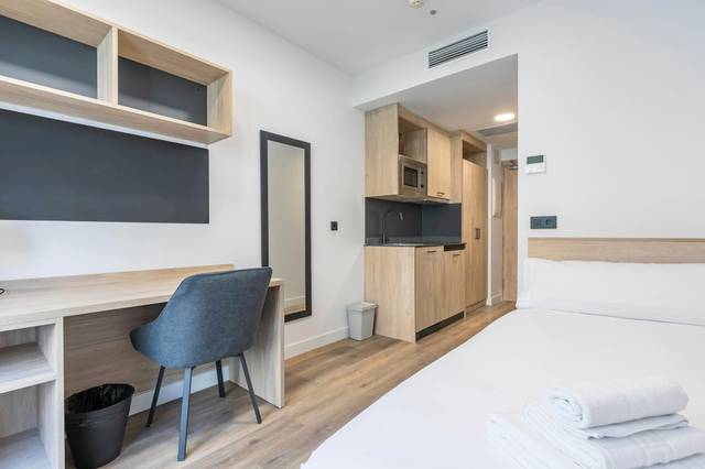 Edificio en Alquiler en N/A en Tres Olivos - Valverde