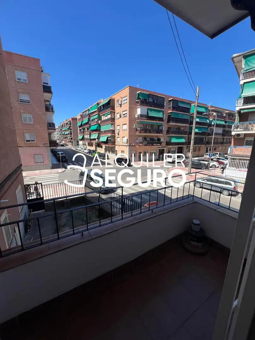 Exterior view of Flat for rent in Madrid  with Air Conditioner, Heating and Terrace