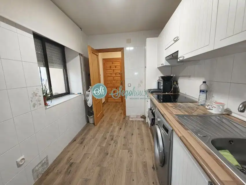 Cocina de Piso en venta en Casla con Calefacción y Trastero