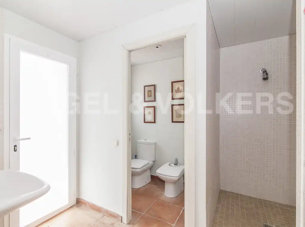 Baño de Casa o chalet en venta en Barcelona con Aire acondicionado, Calefacción y Jardín privado