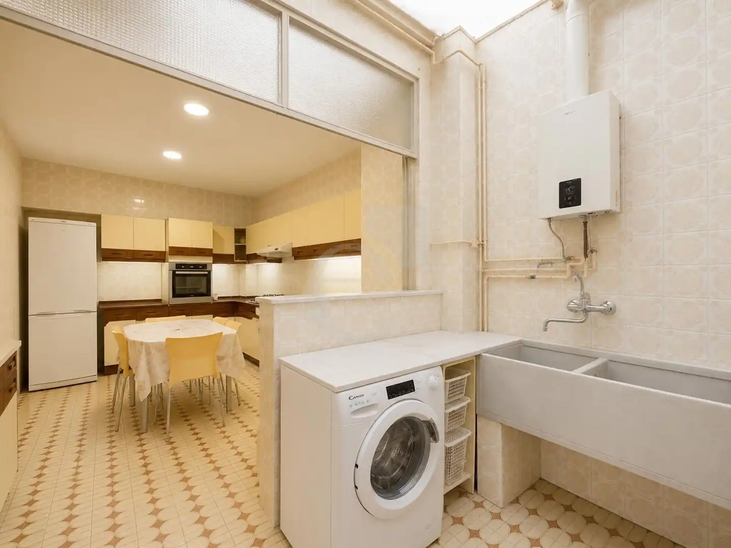 Kitchen of Flat for sale in Valencia  with Air Conditioner and Terrace