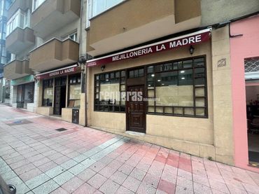 Locale commerciale in affitto a Avenida San Agustín