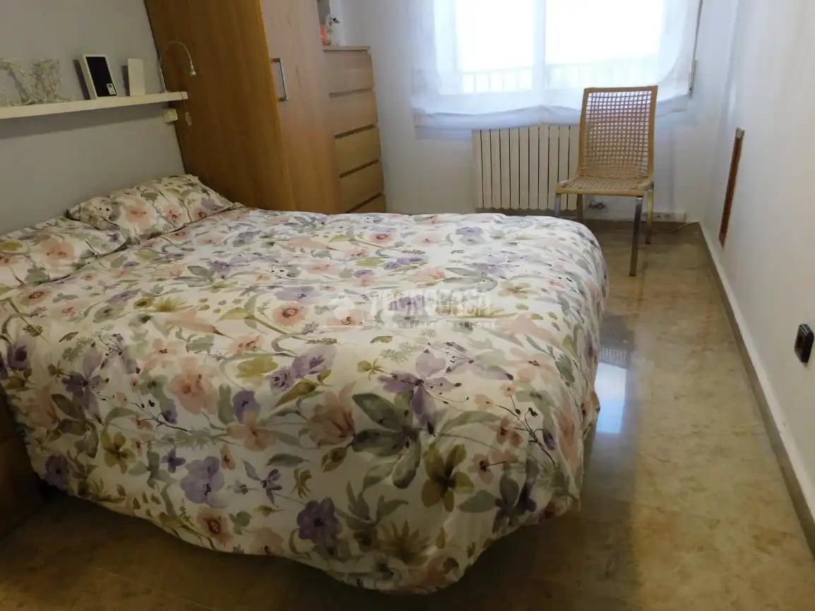 Habitación de Piso en venta en Zaragoza con Aire acondicionado, Calefacción y Terraza