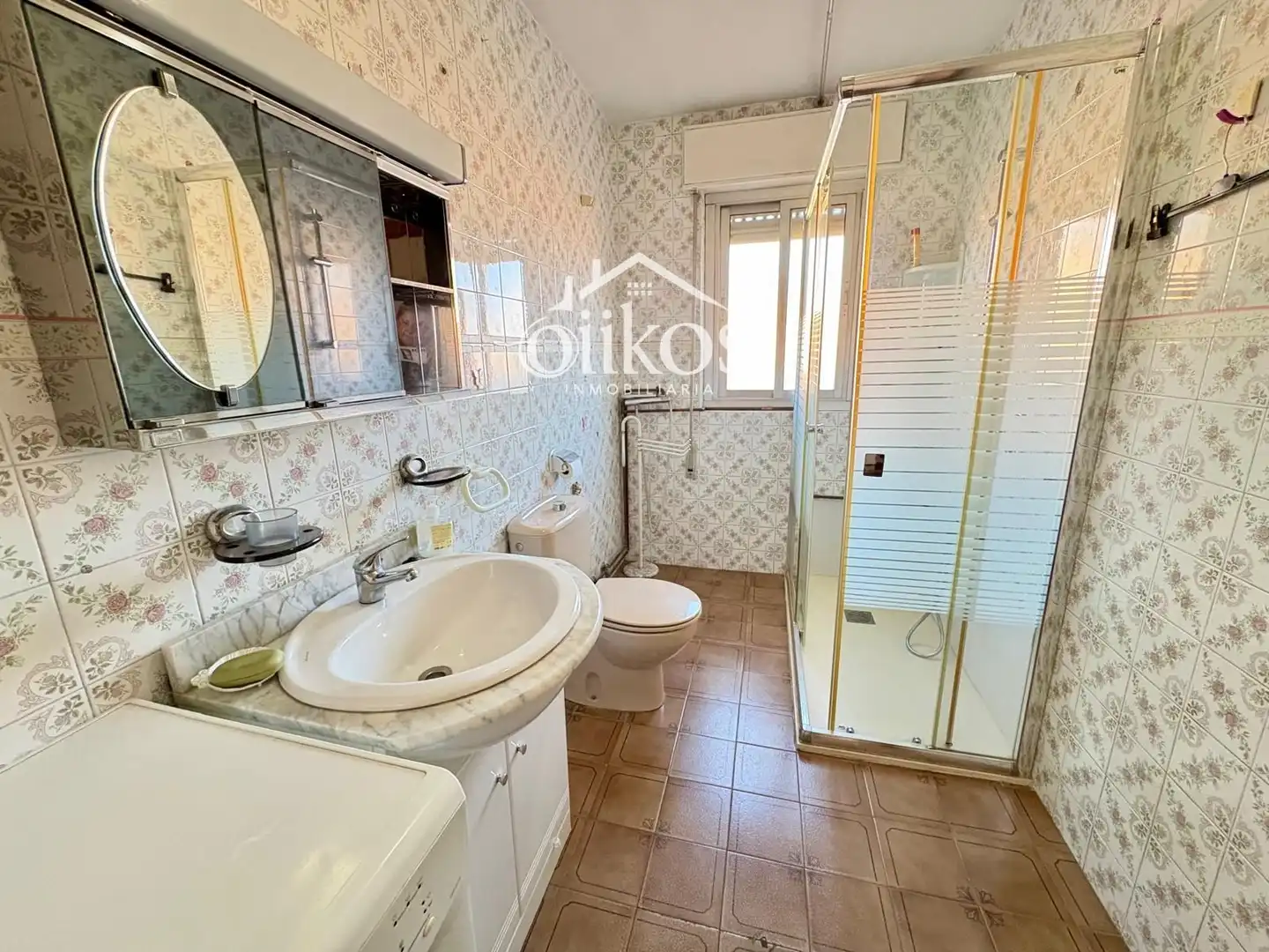 Baño de Ático en venta en Salamanca con Calefacción, Terraza y Balcón