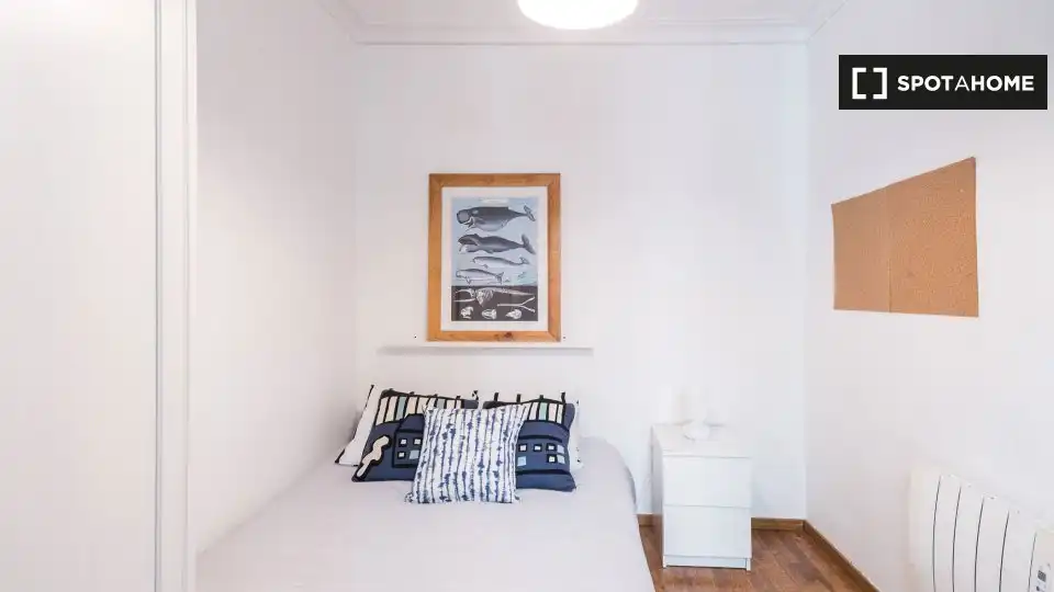 Habitació a El Poble Sec - Parc de Montjuïc