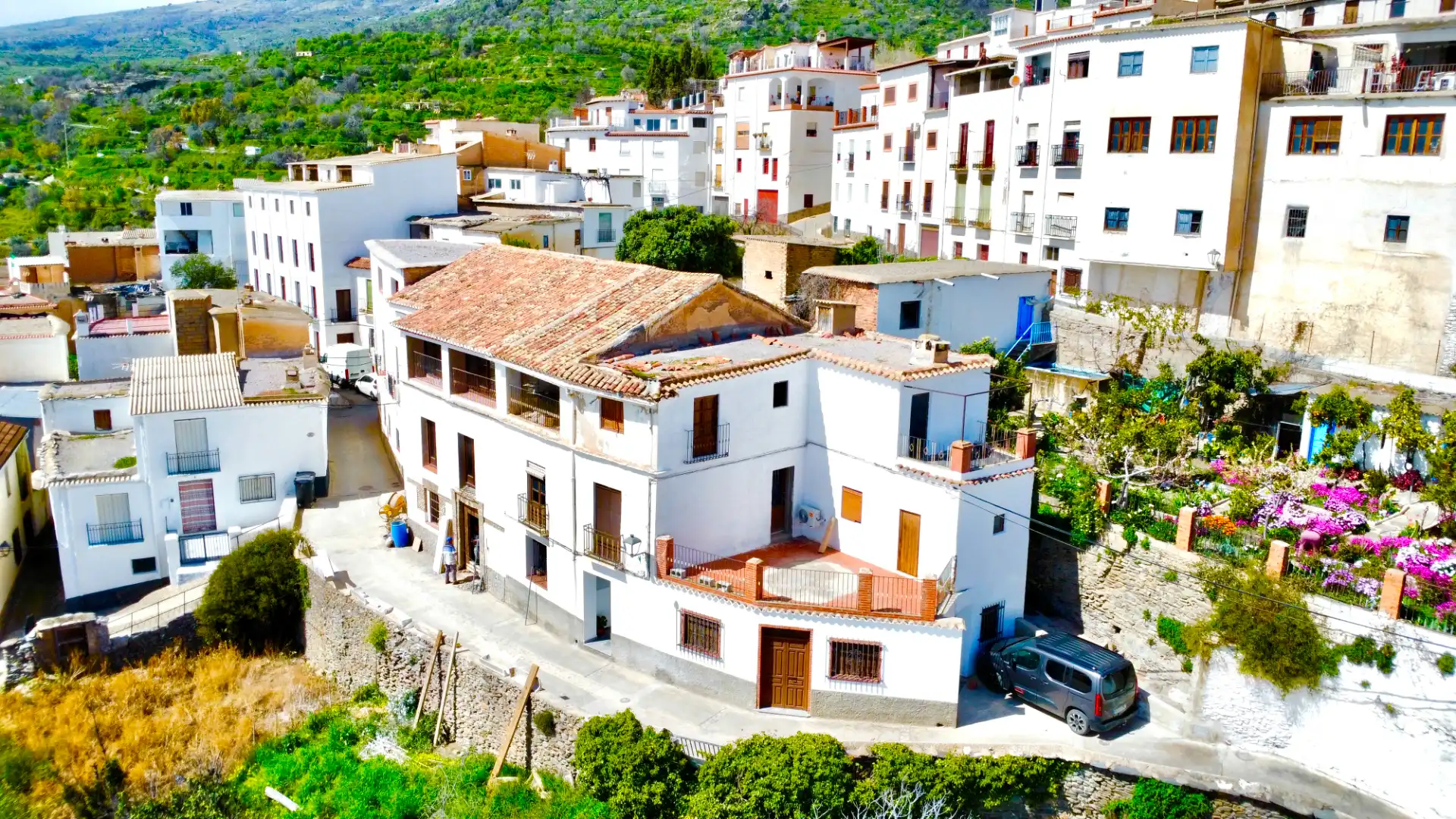 Vista exterior de Casa o xalet en venda en Válor amb Aire condicionat, Calefacció i Terrassa