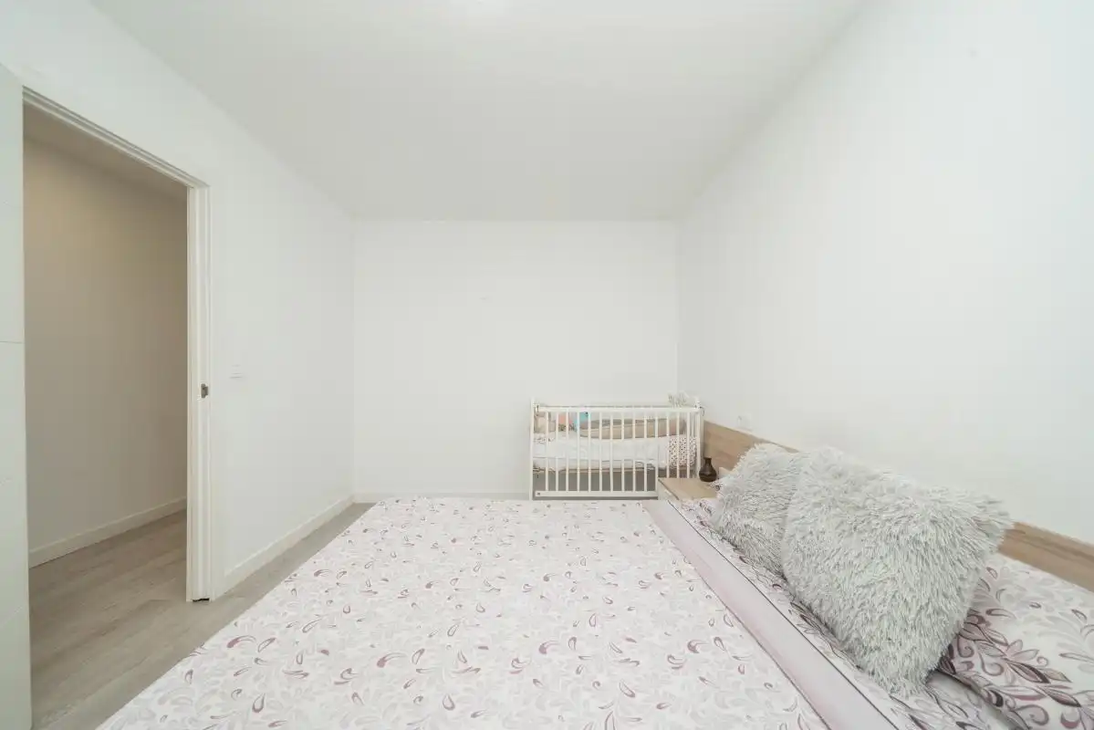 Schlafzimmer von Erdgeschoss zum Verkauf in Elda mit Heizung, Terrasse und Möbliert