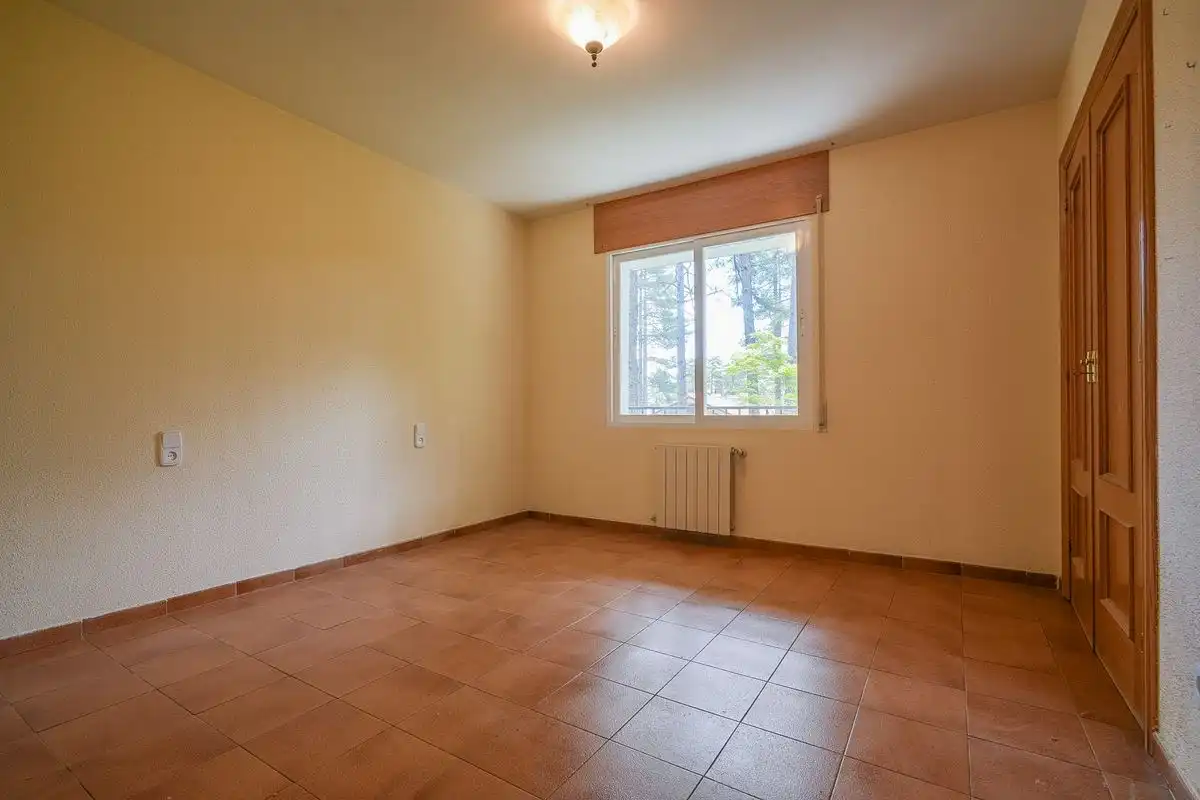 Dormitori de Casa o xalet en venda en Abantos - Carmelitas