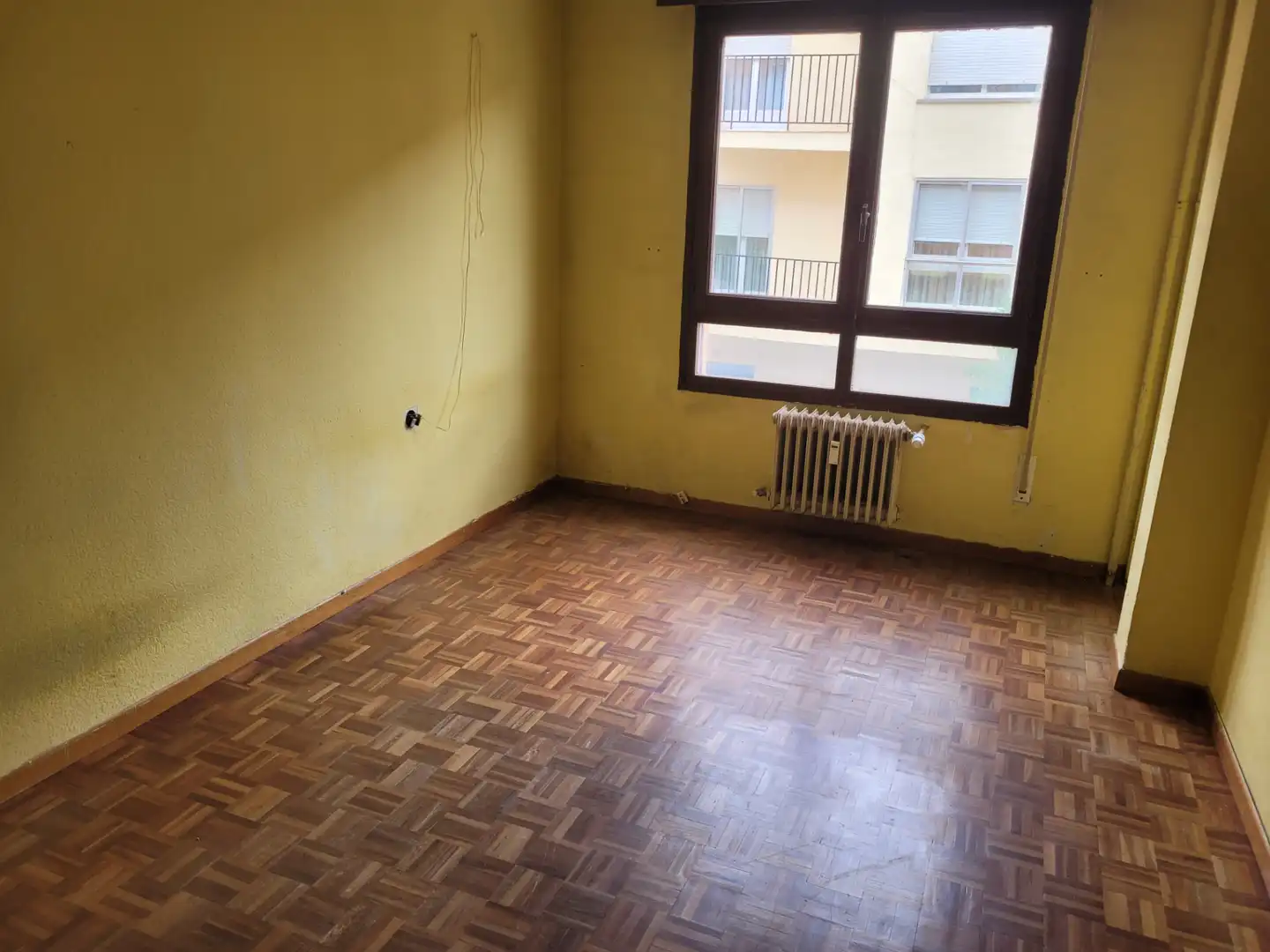 Dormitori de Pis en venda en Soria Capital  amb Calefacció i Parquet