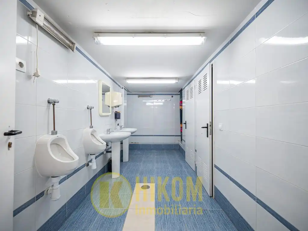 Bathroom of Ground floor for sale in Las Rozas de Madrid  with Air Conditioner, Private garden and Terrace
