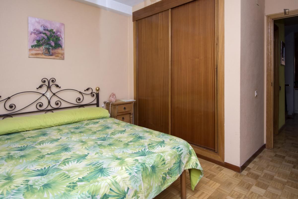 House or chalet to share in Somosaguas