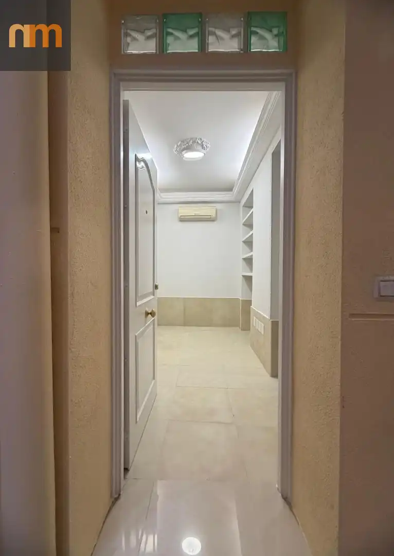 Ground floor for sale in Madrid  with Air Conditioner and Heating