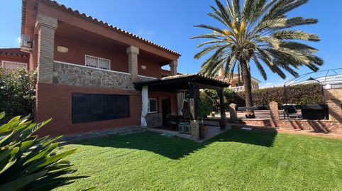 Foto 2 de Casa o xalet en venda a Calle Oporto, Manantiales - Lagar - Cortijo, Alhaurín de la Torre